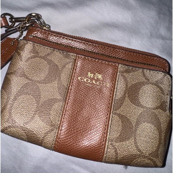 Coach Wristlet - Picture 2 of 5